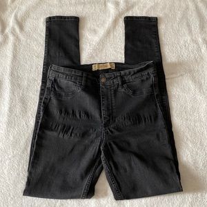 Hollister black super skinny high rise jeans (9L)